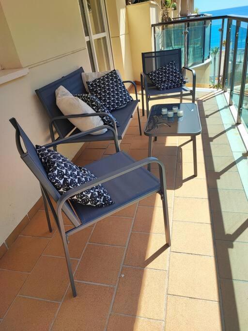 1st Line Of The Beach, La Rada Beach! Ac,wifi,terrace, Private Parking Appartement