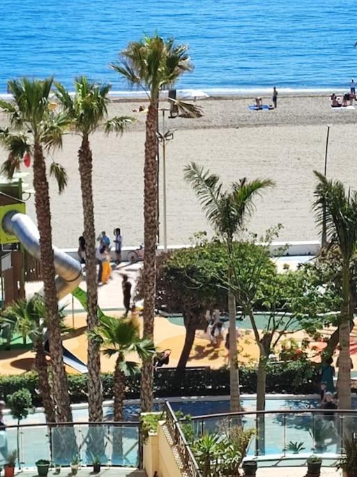 Appartement 1st Line Of The Beach, La Rada Beach! Ac,wifi,terrace, Private Parking